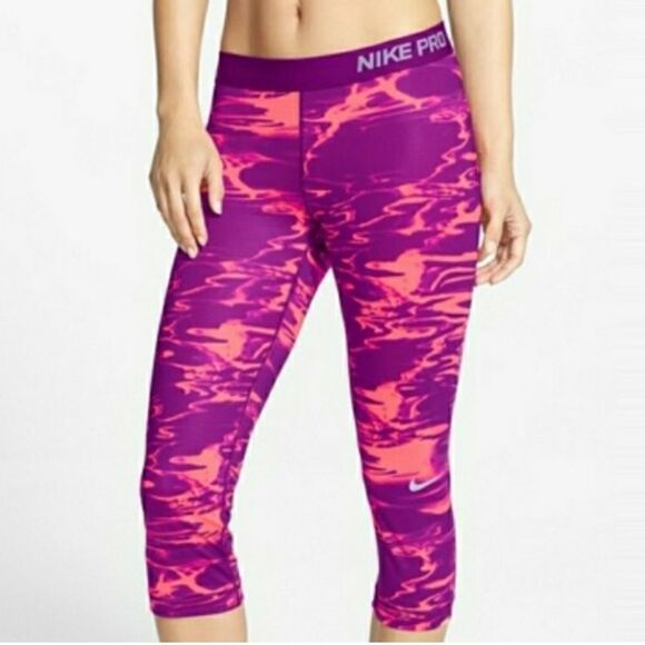 Nike Pro Capri Leggings - Picture 1 of 4